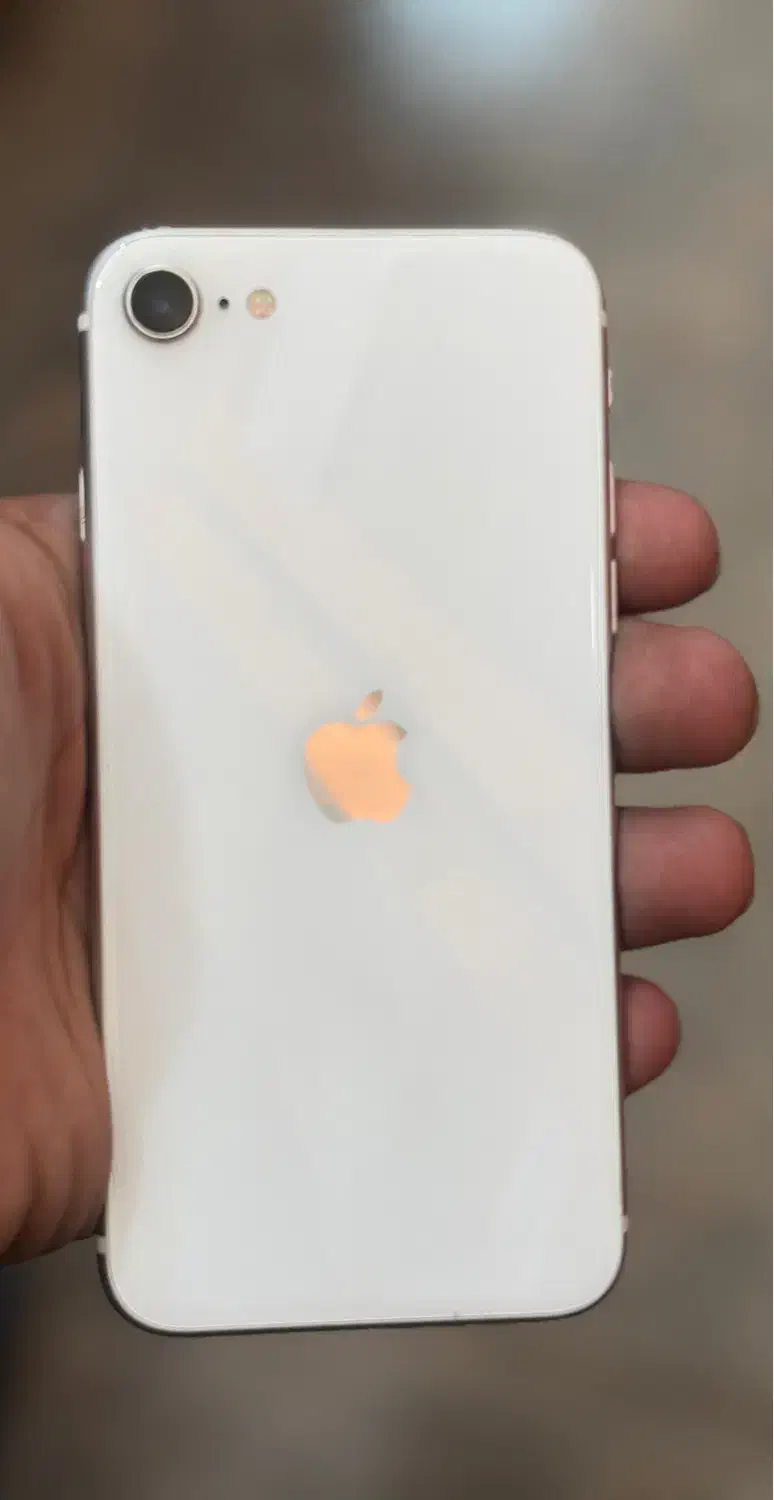 Iphone se 2020 128g|موبایل|تهران, هاشمی|دیوار
