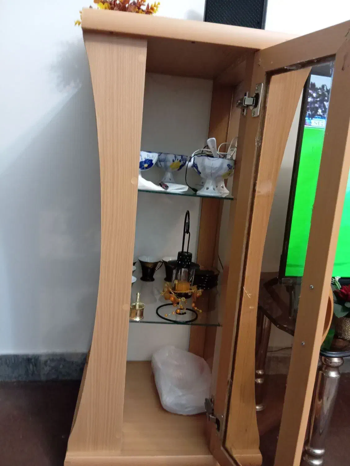 بوفه دو عدد|بوفه، ویترین، کنسول|شیراز, کوشک میدان|دیوار