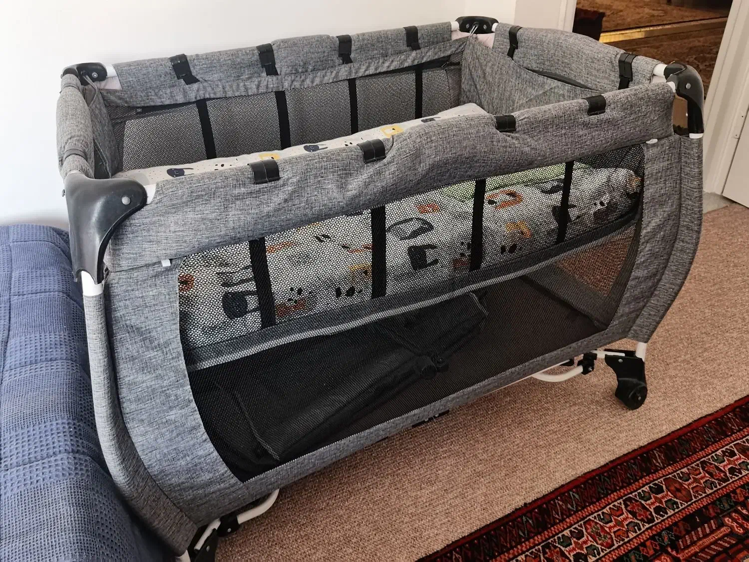 تخت پارک گهواره ای|تخت و صندلی بچه|قائم‌شهر, |دیوار