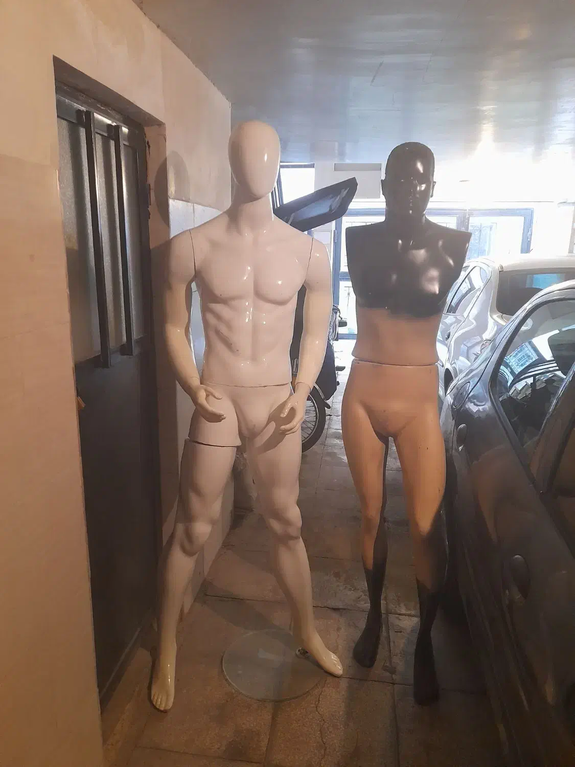 فروش مانکن دو عدد باهم|فروشگاه و مغازه|تهران, سلسبیل شمالی|دیوار