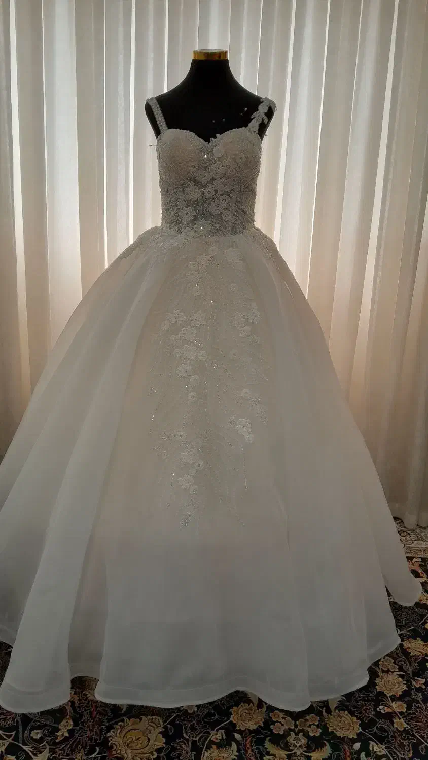 لباس عروس|لباس|اراک, |دیوار