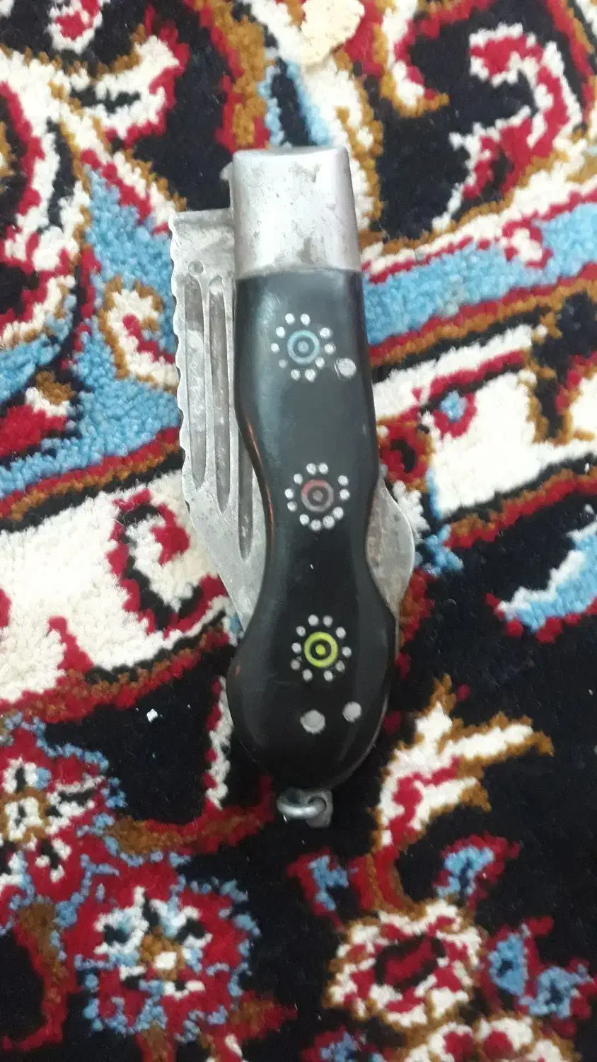 چاقو قدیمی است خیلی خوب است|کلکسیون اشیاء عتیقه|مراغه, |دیوار