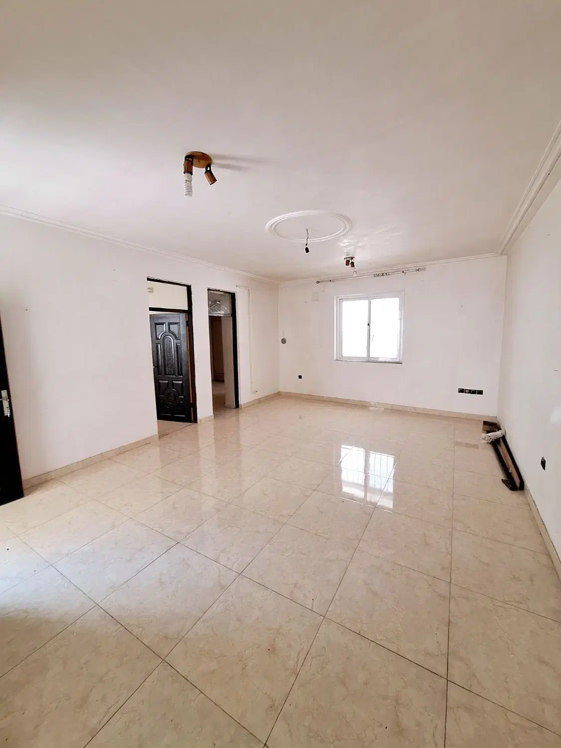 ویلایی ۱۰۰متری فلکه گاز شهرک قدس تخلیه س|اجارهٔ خانه و ویلا|رشت, شهرک قدس|دیوار