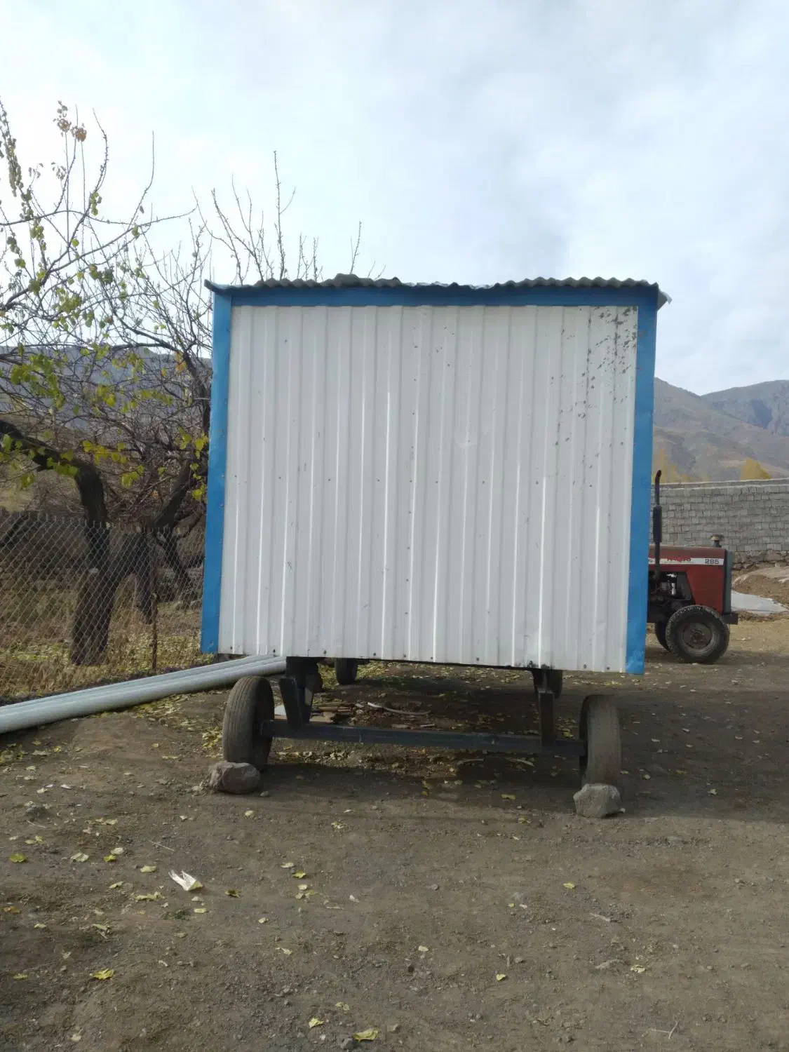 کانکس چرخدار|ماشین‌آلات صنعتی|خوی, |دیوار