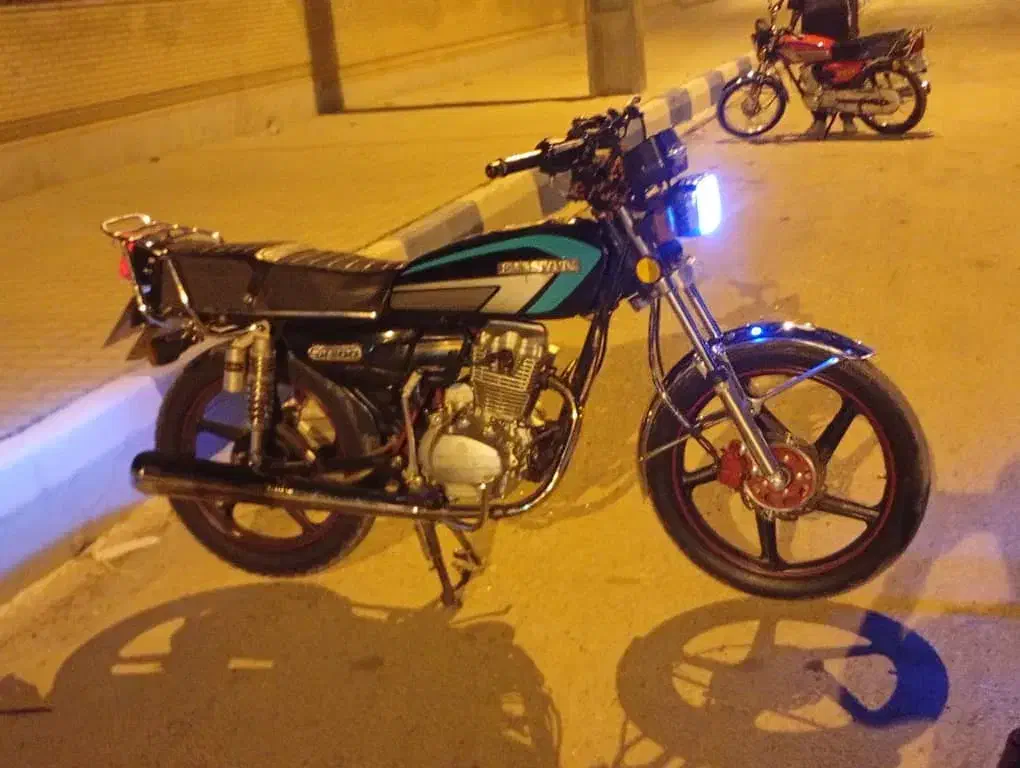 وسیله موتور احسان 200 مفت|قطعات یدکی و لوازم جانبی|لامرد, |دیوار