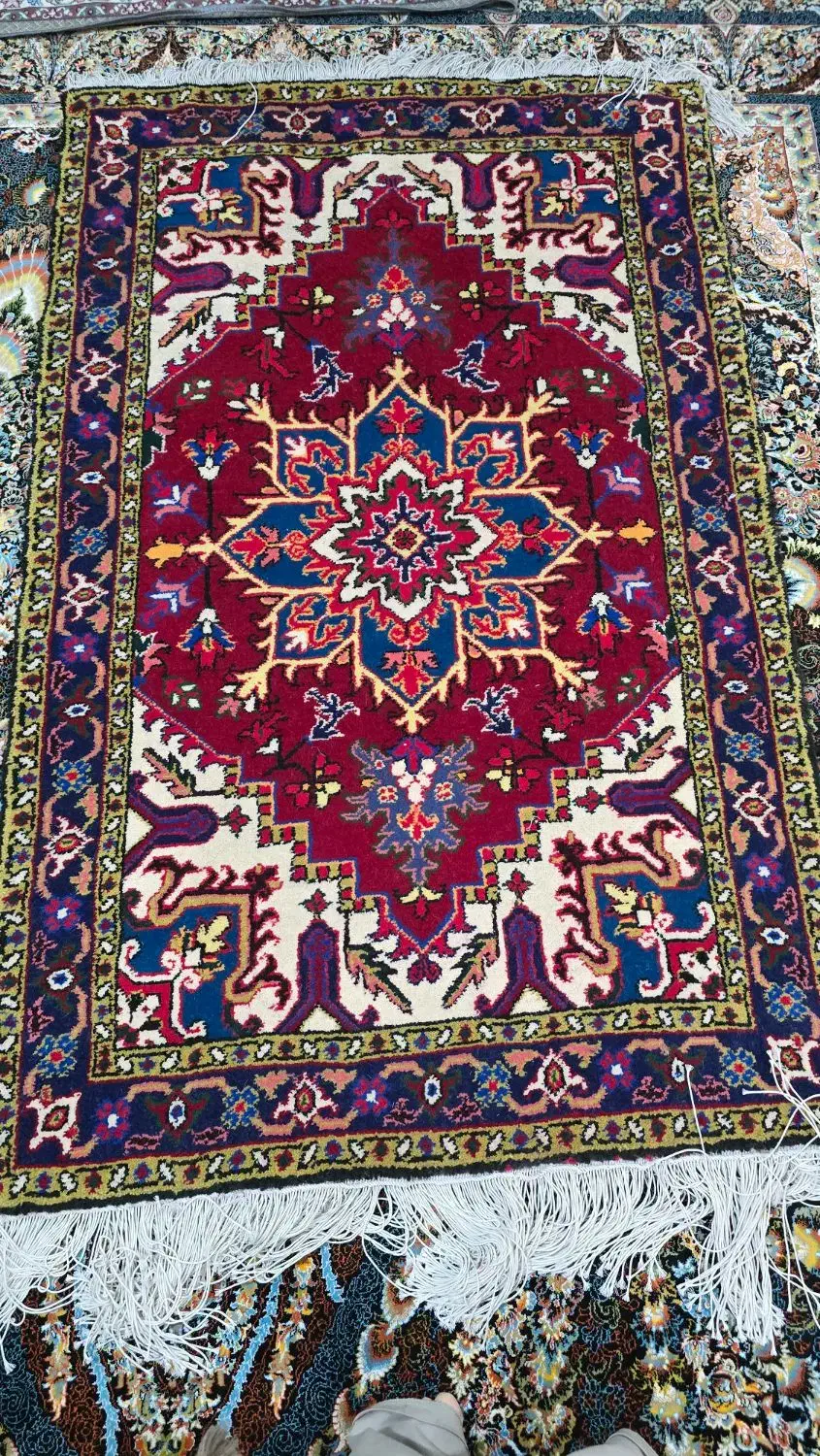 فرش دستباف|فرش|قم, چهل درخت‎|دیوار