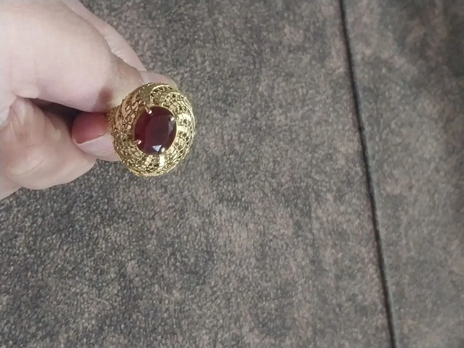 انگشتر نگین قرمز|جواهرات|بروجرد, |دیوار