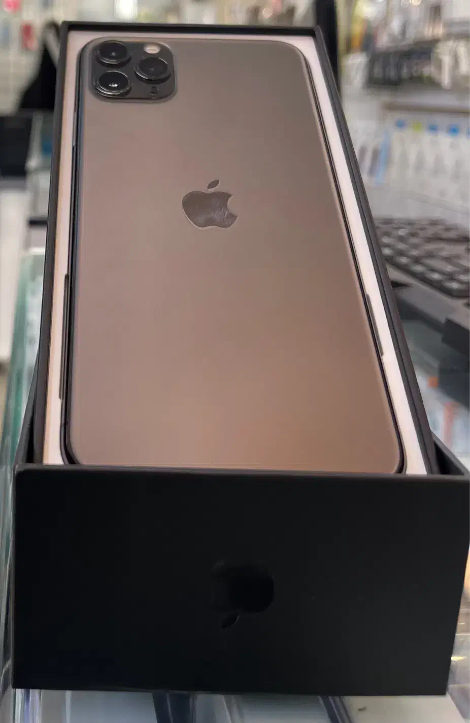 11promax 256 blk|موبایل|بابل, |دیوار