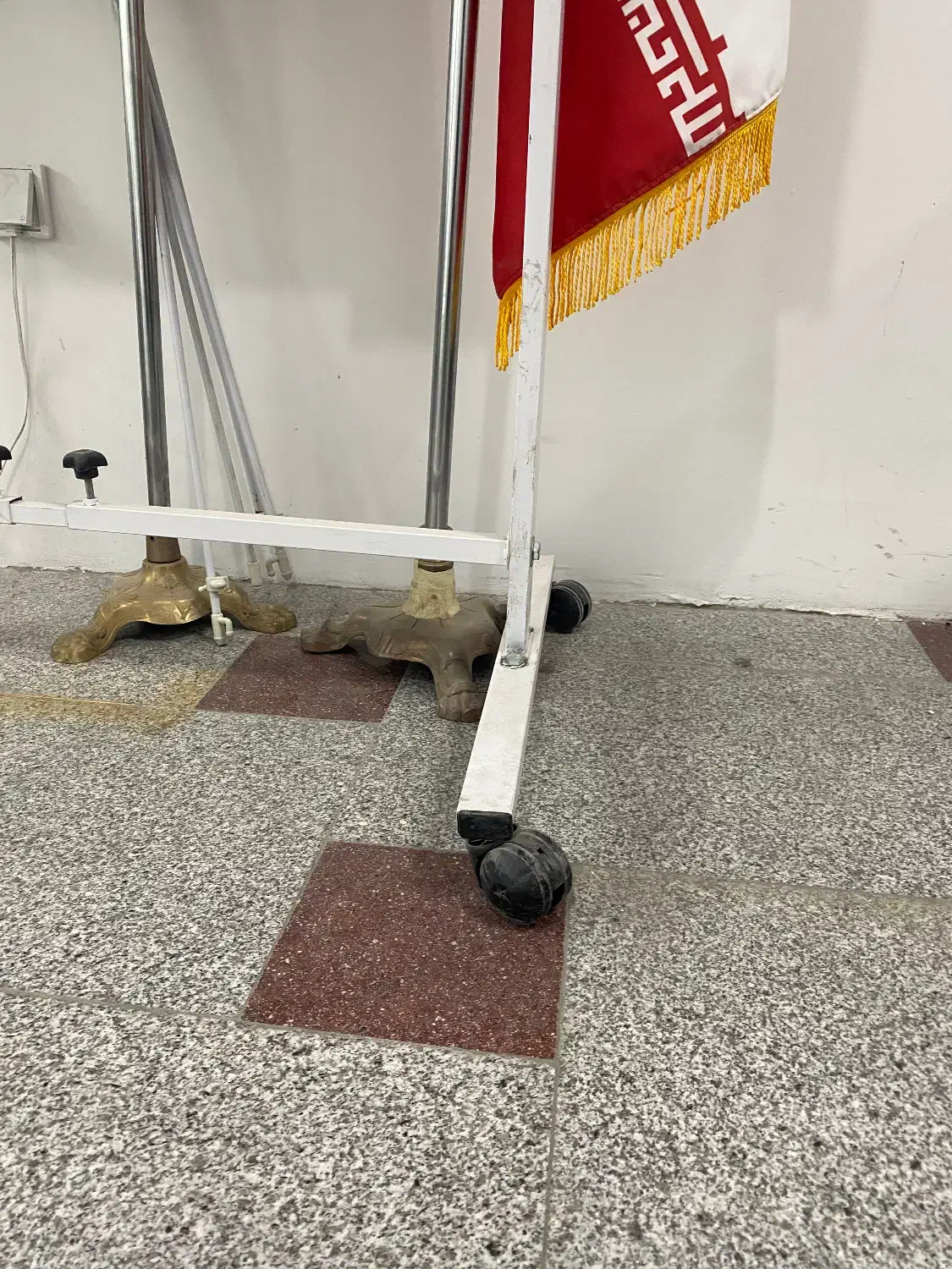 تخته وایت برد پایه دار|لوازم التحریر|مشهد, امیرآباد|دیوار