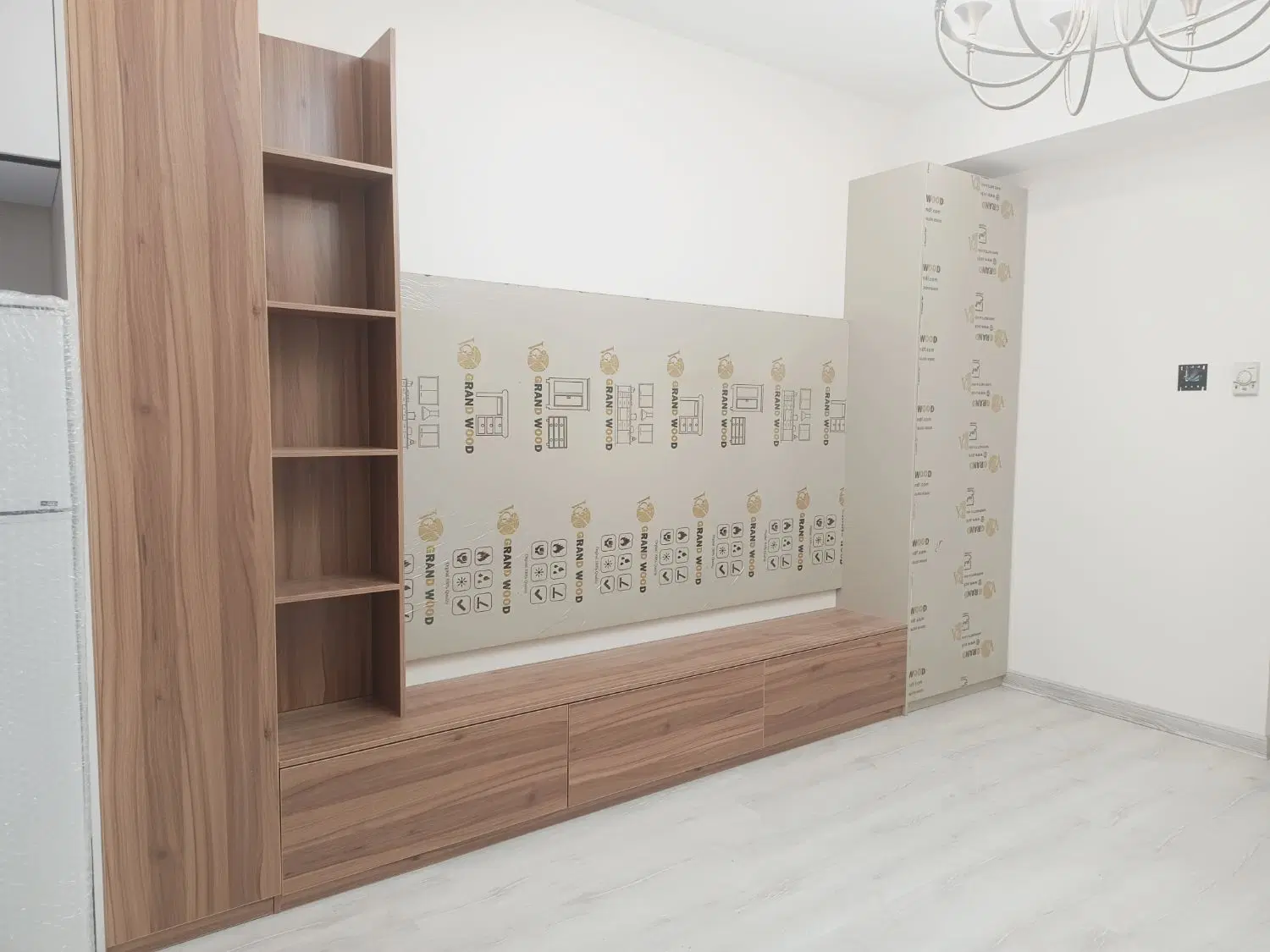 نصب کابینت نصاب کمددیواری ساخت پارتیشن درب چهارچوب|خدمات پیشه و مهارت|کرج, مجتمع صنفی صنعتی|دیوار
