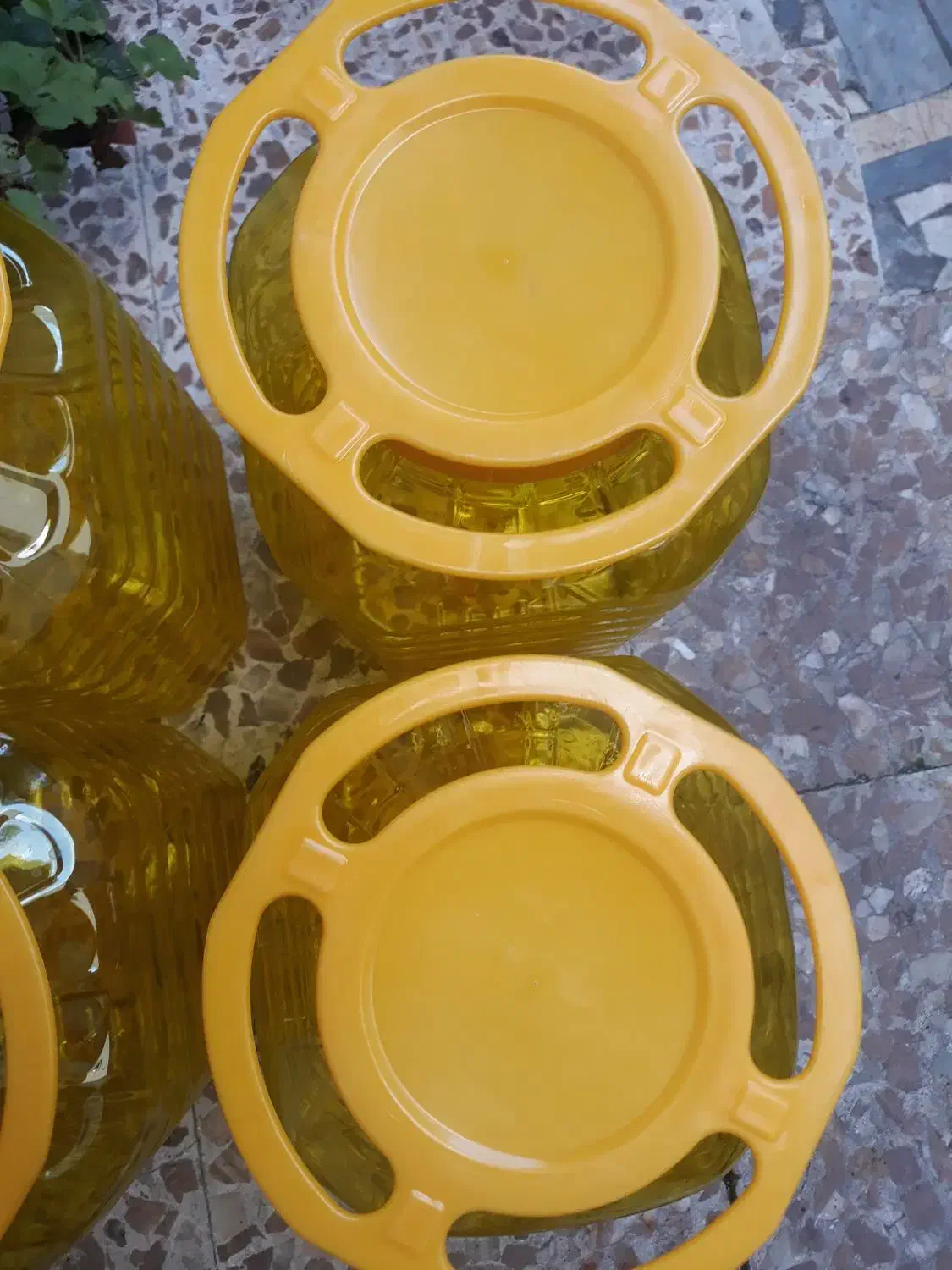 دبه ۱۰ کیلویی سر فلکه ای|ظروف نگهدارنده، پلاستیکی، یک‌بارمصرف|رشت, انصاری|دیوار