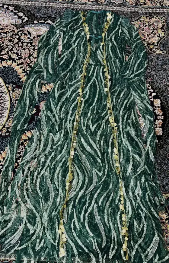 کوا وکراس|لباس|سنندج, |دیوار