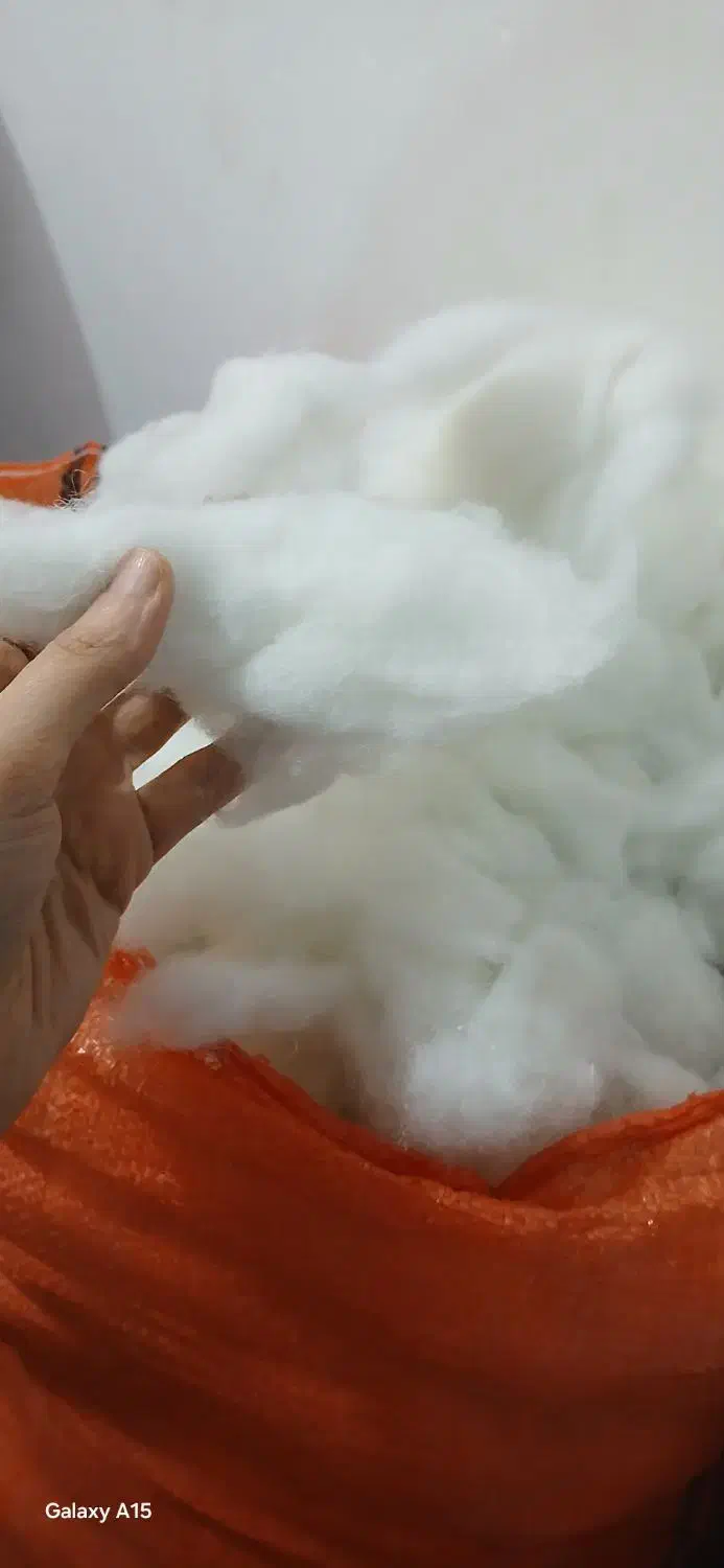 پشم شیشه خورد شده|رختخواب، بالش، پتو|رشت, پل تالشان|دیوار