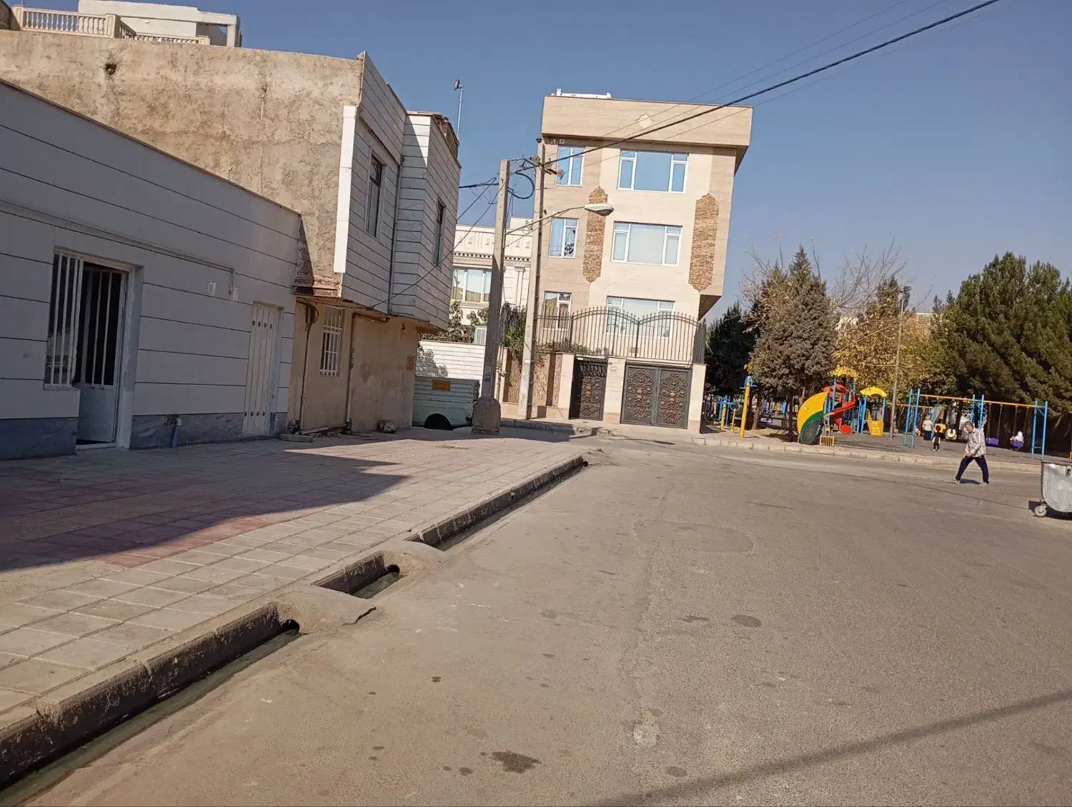 اجاره مغازه|اجارهٔ مغازه و غرفه|اقبالیه, |دیوار