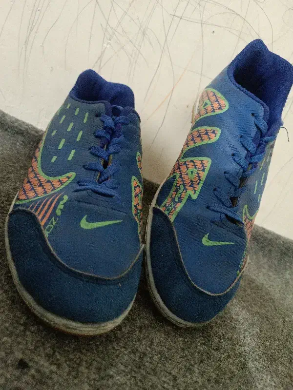 کفش فوتبال چمنی برند نایک|کیف، کفش، کمربند|ماکو, |دیوار