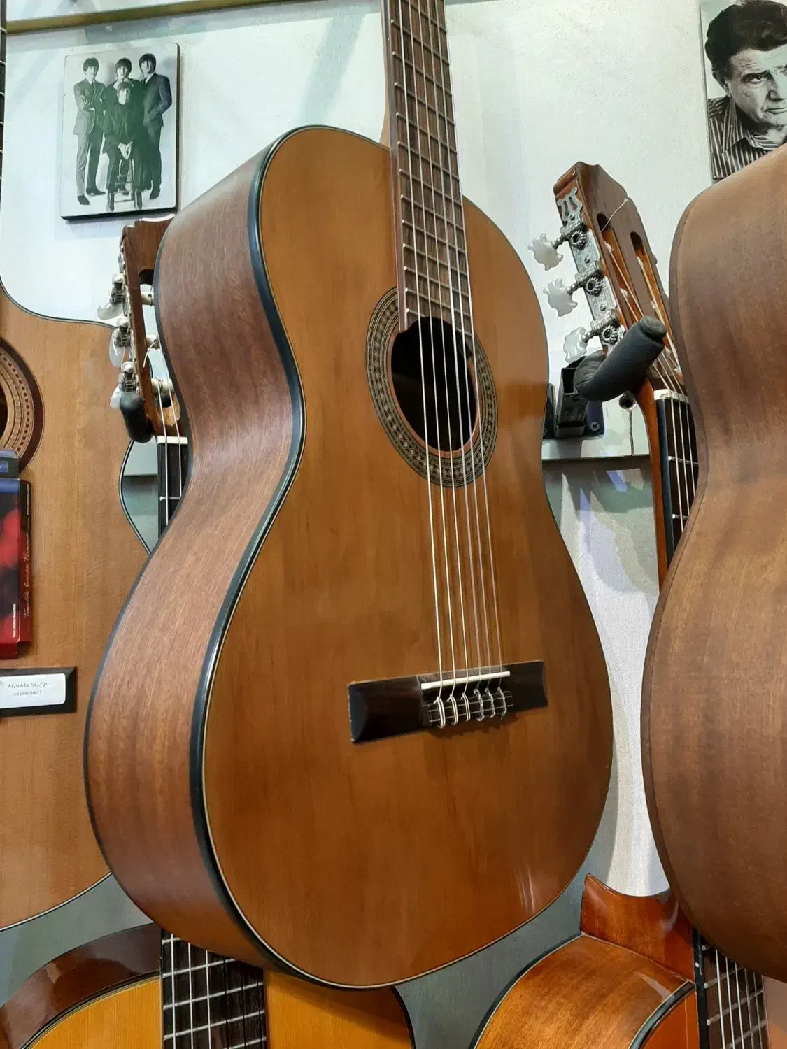 گیتار تمام چوب مارتینز اصلی|گیتار، بیس، امپلیفایر|تهران, اکباتان|دیوار