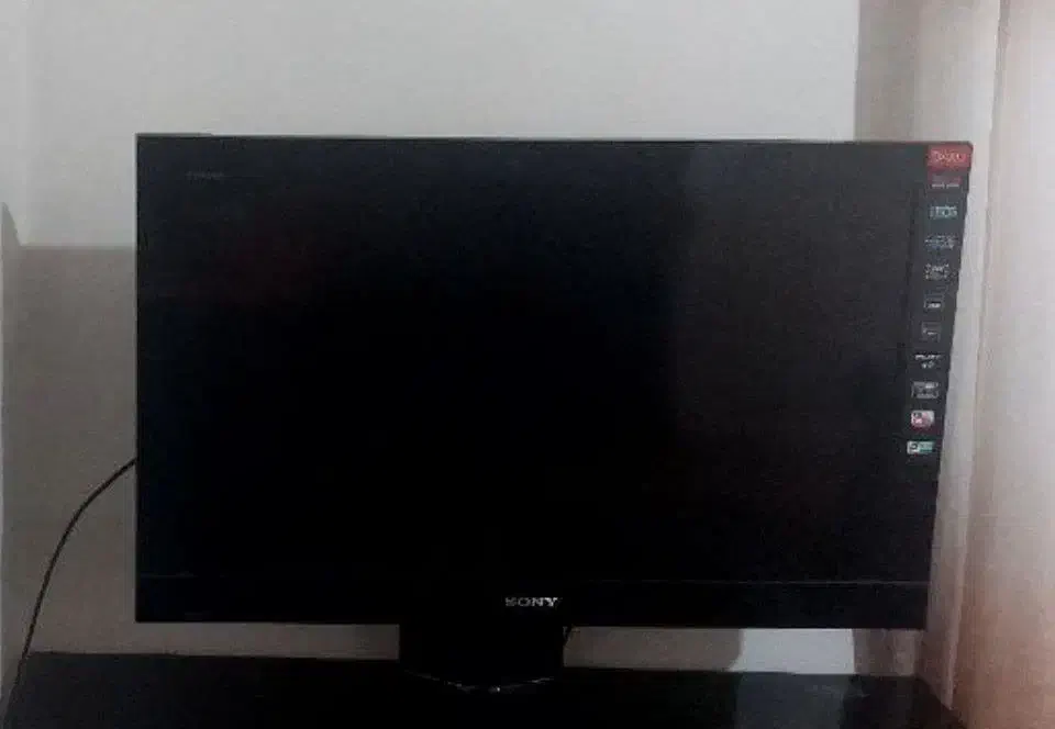 تلویزیون ال سی دی سونی اصل|تلویزیون و پروژکتور|بروجرد, |دیوار