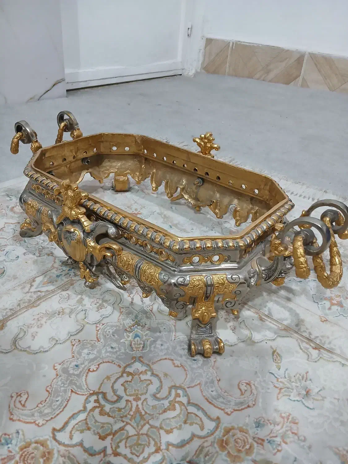 دکور|کلکسیون اشیاء عتیقه|قدس, شهر‌قدس|دیوار