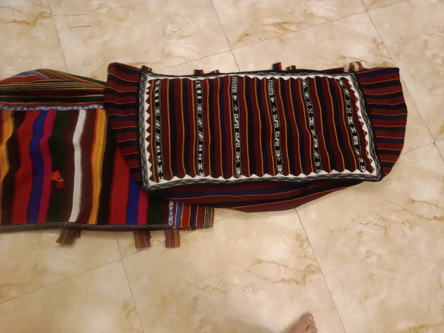 مرفرش یا مفرش یا بقچه دستباف|گلیم، جاجیم، گبه|تهران, سهروردی|دیوار