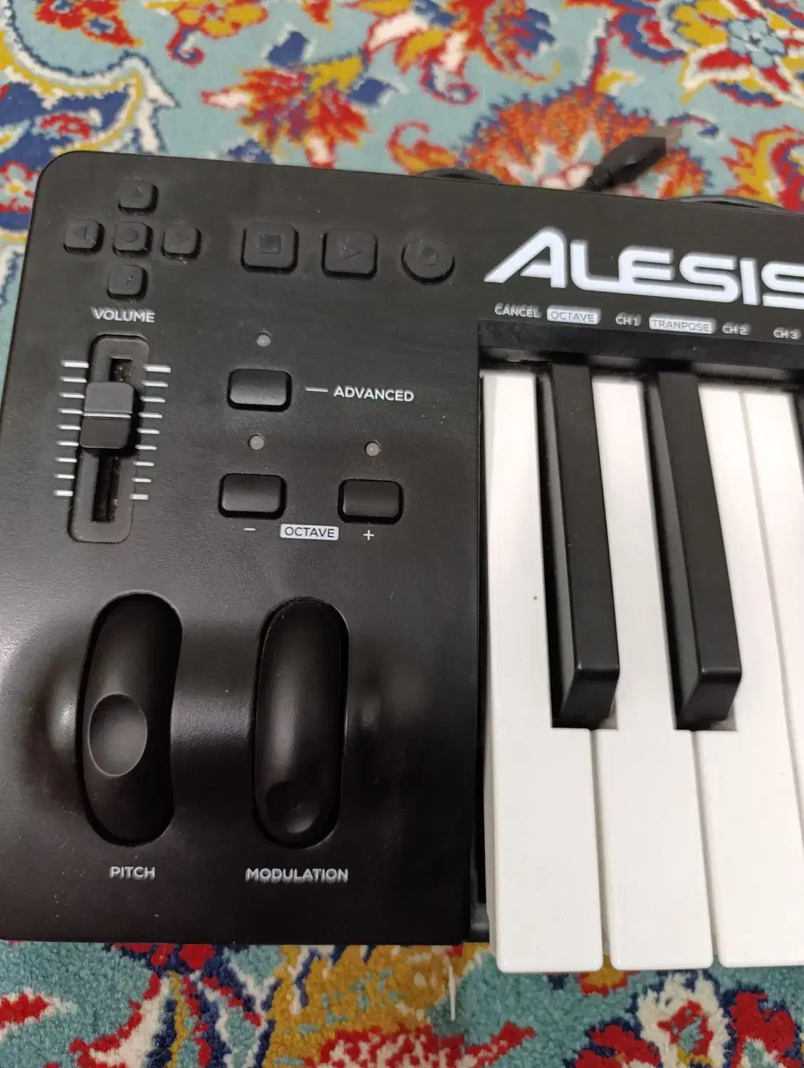 میدی کنترلر السیس Q49 درحد نو|پیانو، کیبورد، آکاردئون|بیرجند, |دیوار