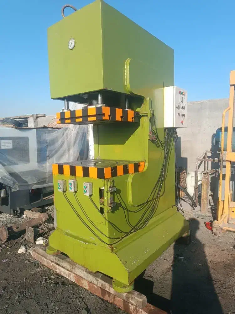 پرس سی فرم 200 تن گیوتین 3 متر 3 میل پرس 80 تن|ماشین‌آلات صنعتی|مشهد, رباط طرق|دیوار