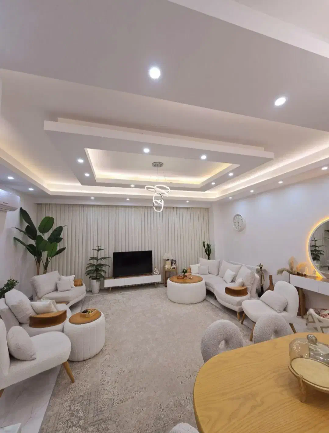 آپارتمان ۱۰۰ متری / سنددار/ خوش نقشه/محدوده بیستون|فروش آپارتمان|رشت, معلم|دیوار