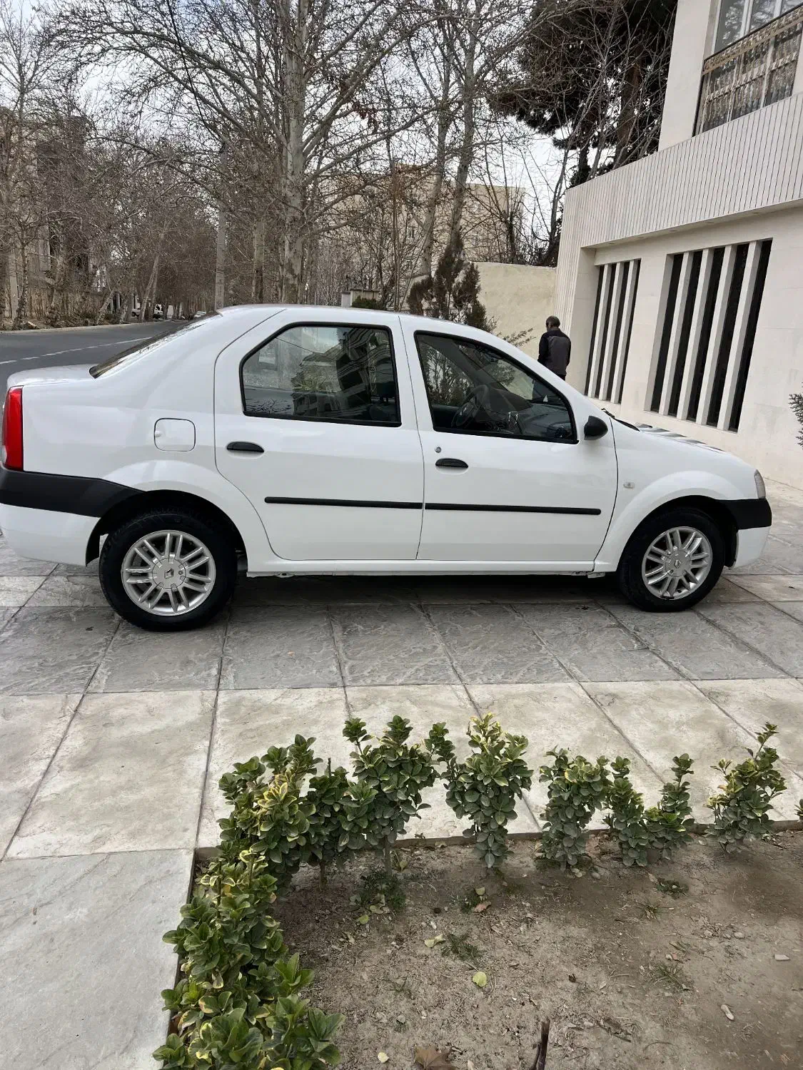 رنوتندرمدل ۱۳۹۵.ال۹۰.|خودرو سواری و وانت|اندیشه, اندیشه فاز ۲|دیوار