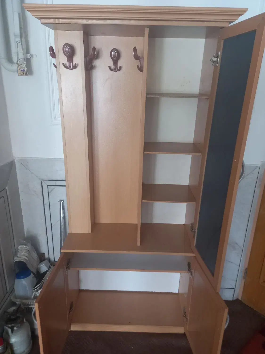 جاکفشی|جاکفشی، کمد، دراور|خمینیشهر, |دیوار