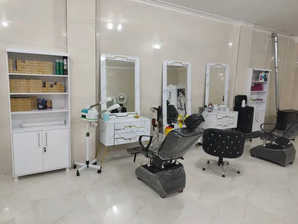 وسایل آرایشگاه|آرایشگاه و سالنهای زیبایی|لاران, |دیوار