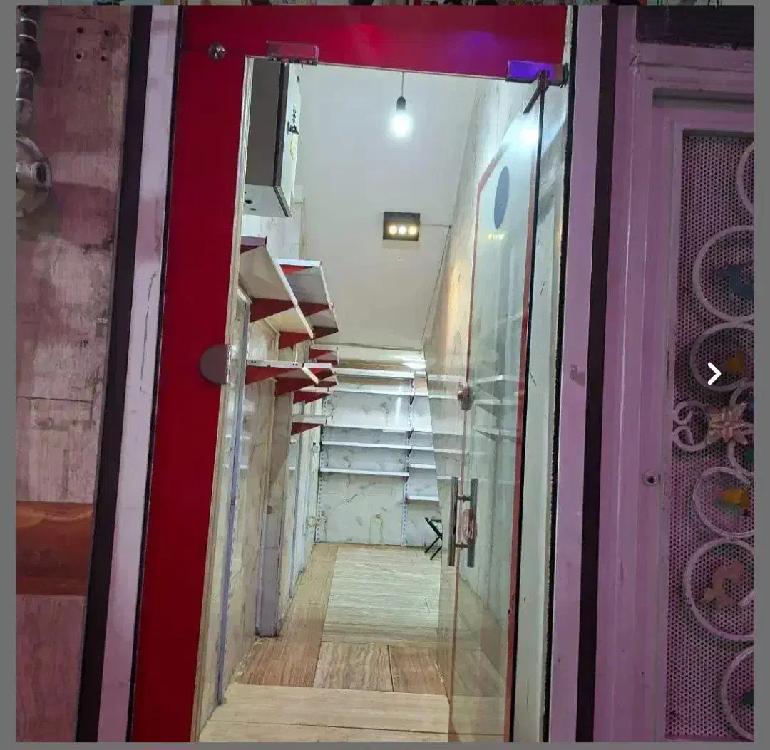 مغازه زیرپله شهرک ولیعصر عج ا..|اجارهٔ مغازه و غرفه|تهران, شهرک ولیعصر جنوبی|دیوار