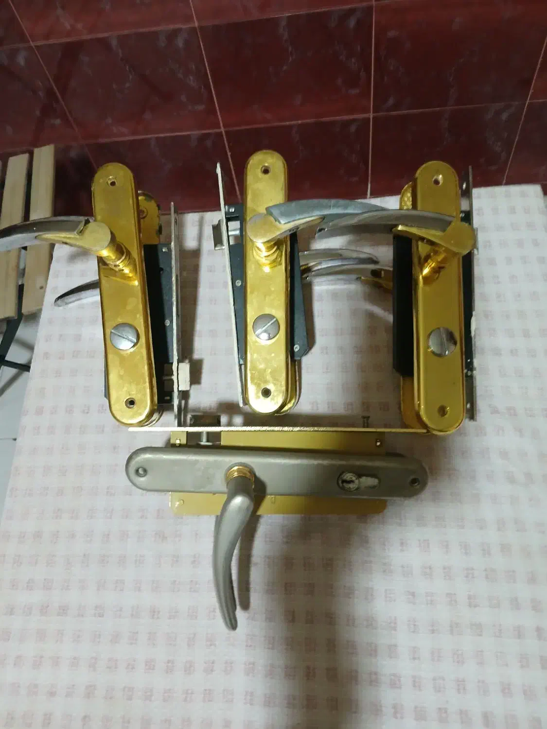 دستگیره در با قفل، مناسب ۴ درب|مصالح و تجهیزات ساختمان|تهران, طرشت|دیوار