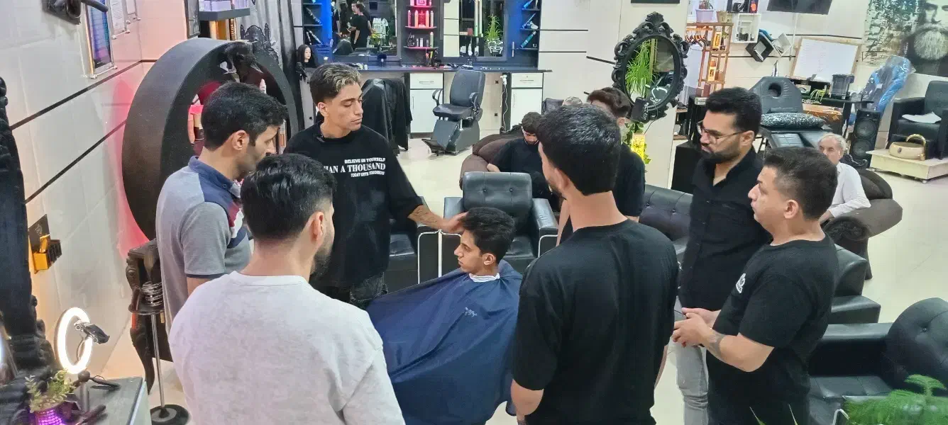 آموزشگاه تخصصی آرایشگری/پاتوق حرفه ای ها|خدمات آرایشگری و زیبایی|اصفهان, شیخ اشراق|دیوار