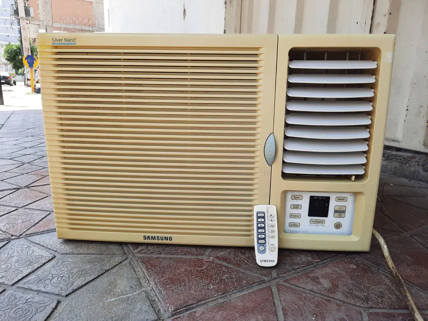 کولر پنجره ای 24هزار|کولر گازی و فن‌کوئل|بابل, |دیوار