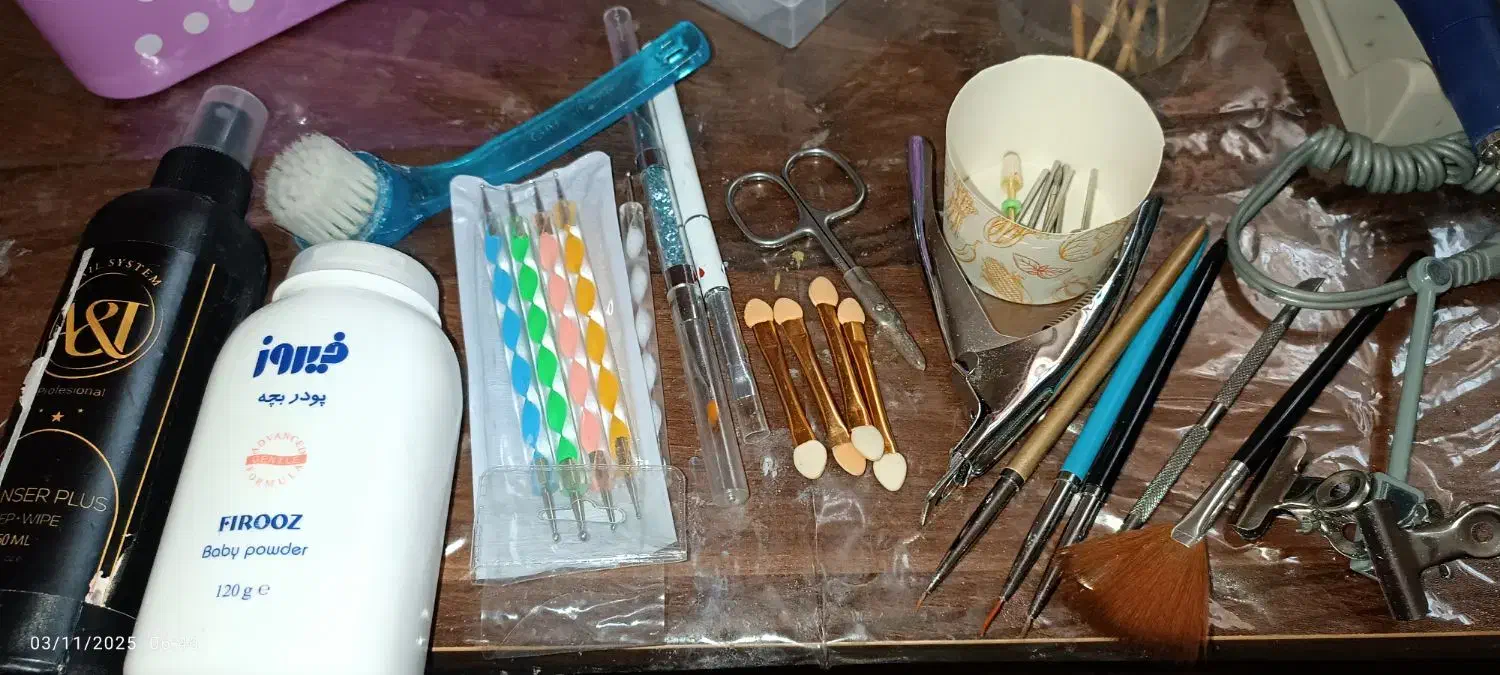 وسایل کاشت ناخن|آرایشی، بهداشتی، درمانی|شیراز, کوشک میدان|دیوار