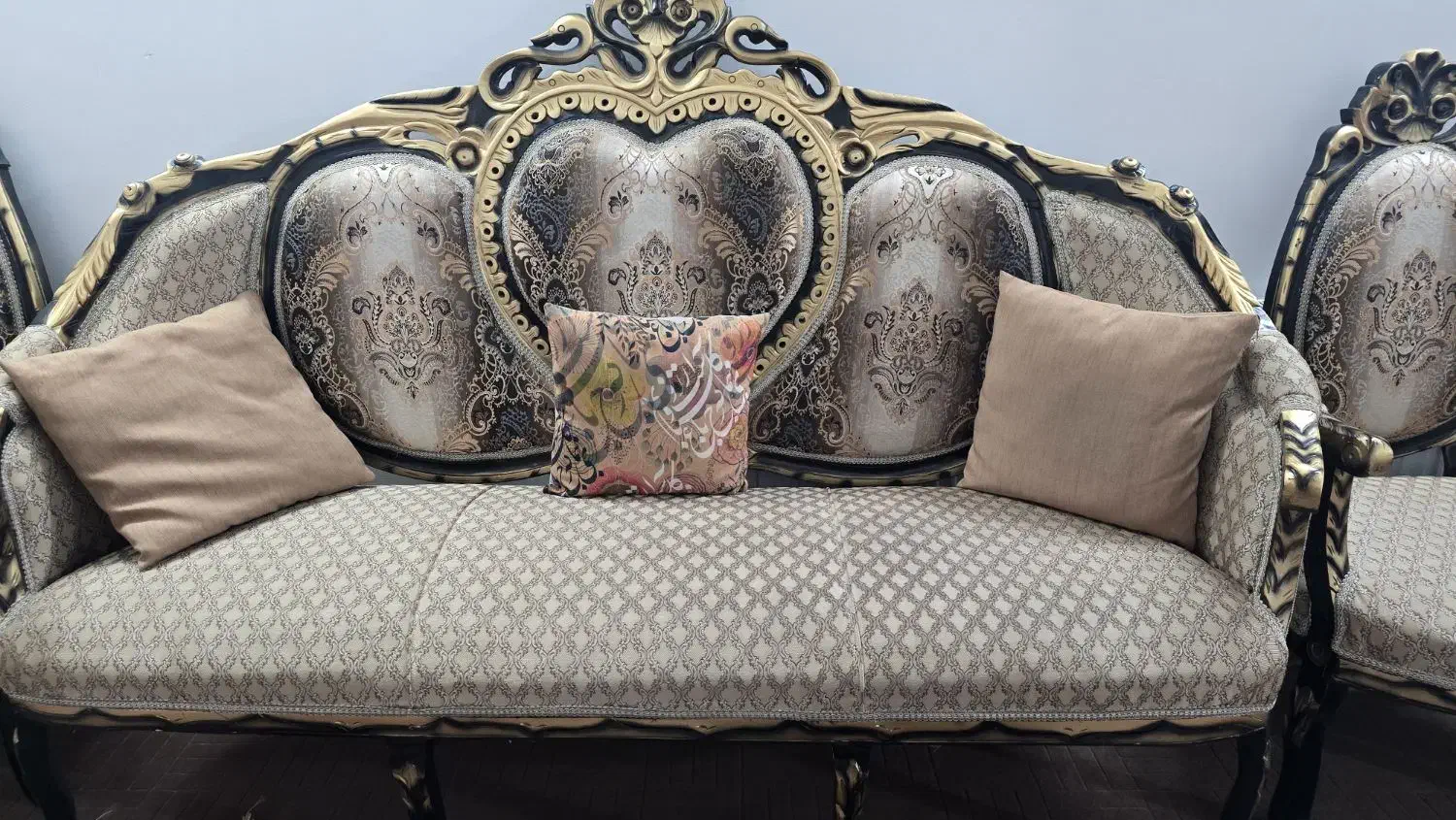 مبل سلطنتی ۹ نفره تمام چوب درحد نو|مبلمان خانگی و میز عسلی|قم, شهرک شهرداری|دیوار