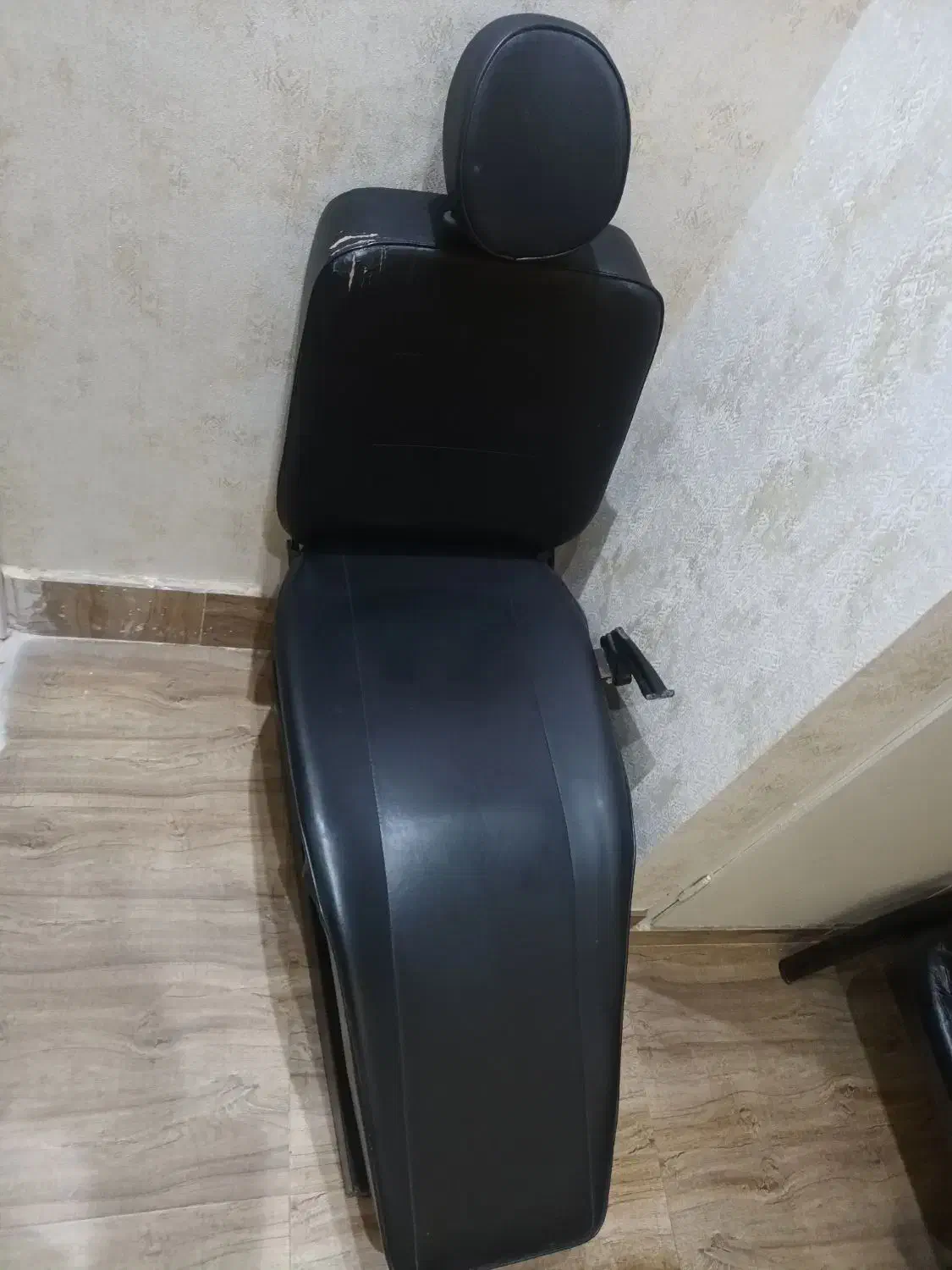 صندلی اصلاح سالم|آرایشگاه و سالن‌های زیبایی|قم, زنبیل آباد|دیوار