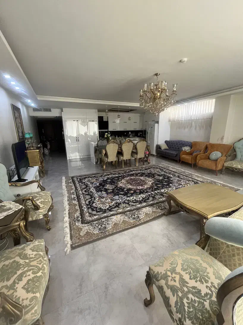 آپارتمان نوساز ۳خوابه حیاط دار خ شهیدان|فروش آپارتمان|اصفهان, برزان|دیوار