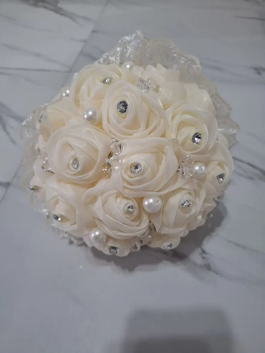 دسته گل عروس نو|گل مصنوعی|اراک, |دیوار