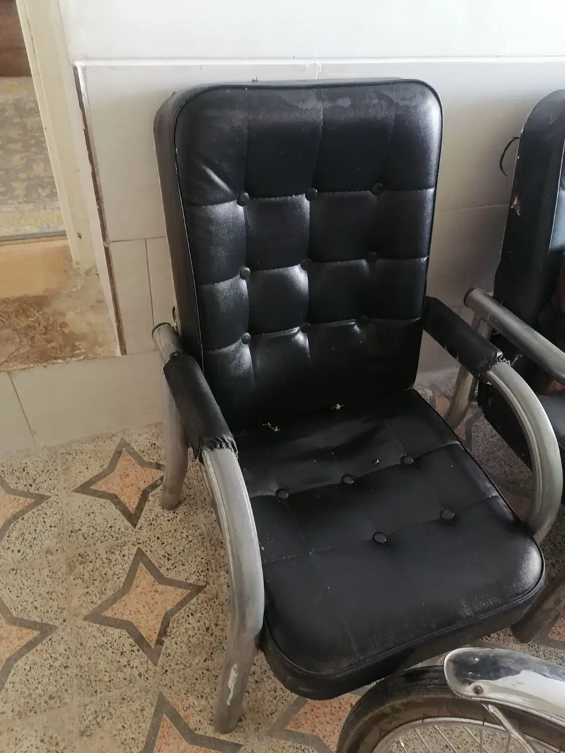 صندلی میزکامپیوتر گل میز|میز تحریر و کامپیوتر|شیراز, کوشک میدان|دیوار