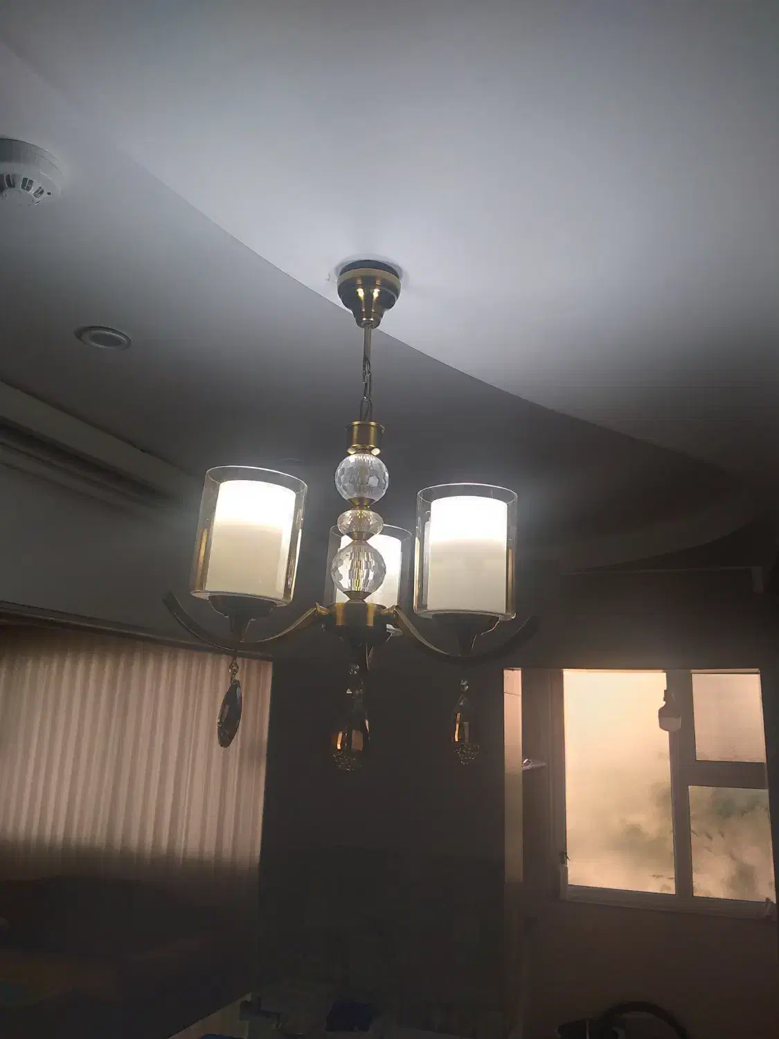 لوستر ۳ شاخه|لوستر و چراغ آویز|قم, انسجام|دیوار