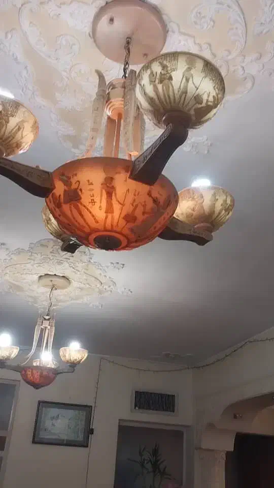 ۳ شاخه لوستر خاص|لوستر و چراغ آویز|شیراز, قدوسی شرقی|دیوار