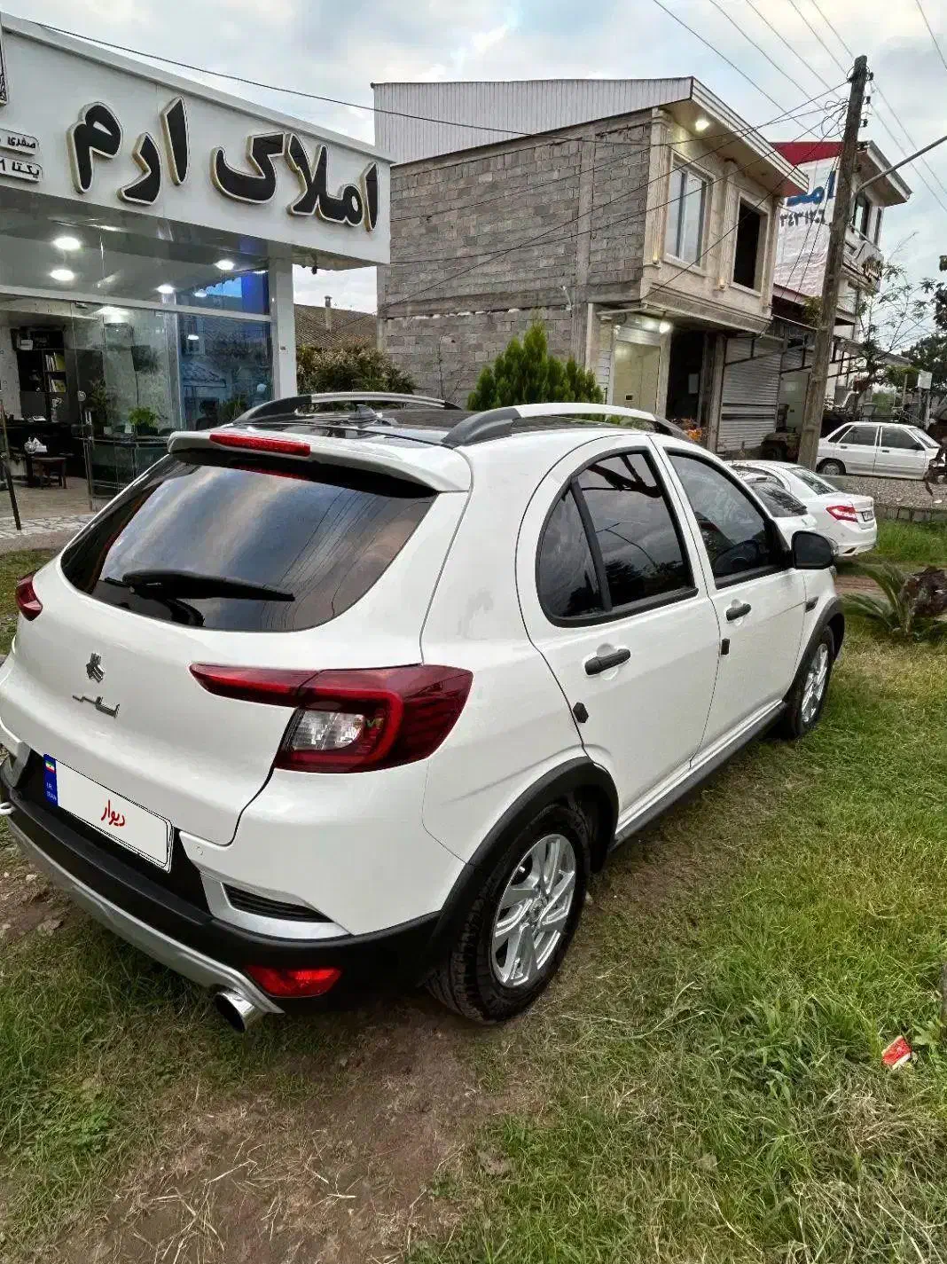 اطلس جی ال ۴۰۳ تحویل برج ۱۲|خودرو سواری و وانت|چاف و چمخاله, |دیوار