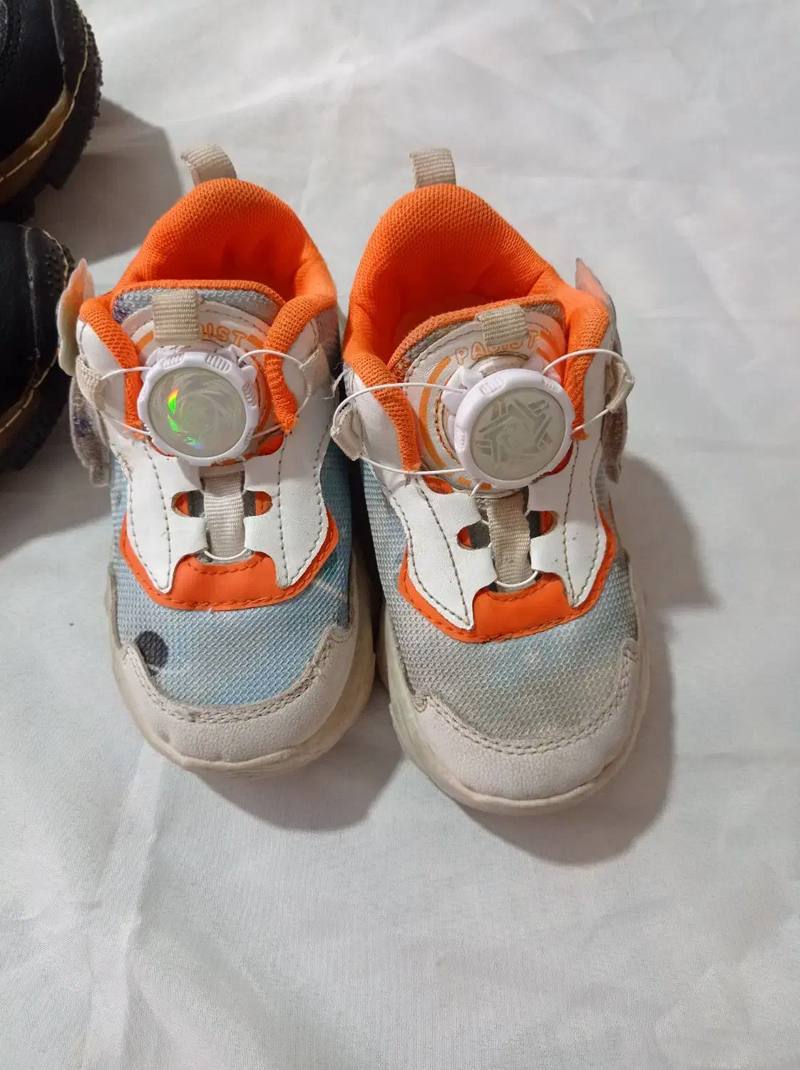 چند جفت کفش زنانه و مردانه|کیف، کفش، کمربند|سبزوار, مدرس|دیوار