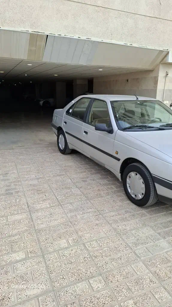 پژو ۴۰۵ بی رنگ|خودرو سواری و وانت|فردیس, شهرک ۱۱۰|دیوار