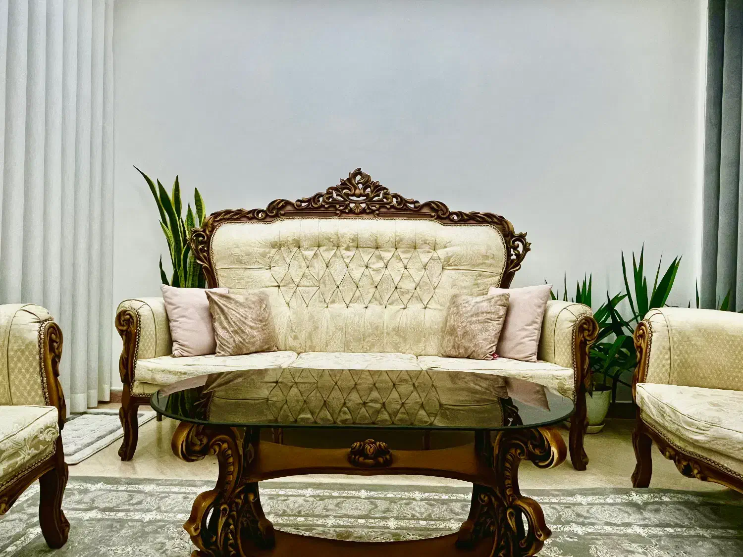 مبلمان سلطنتی|مبلمان خانگی و میز عسلی|پرند, فاز ۲|دیوار