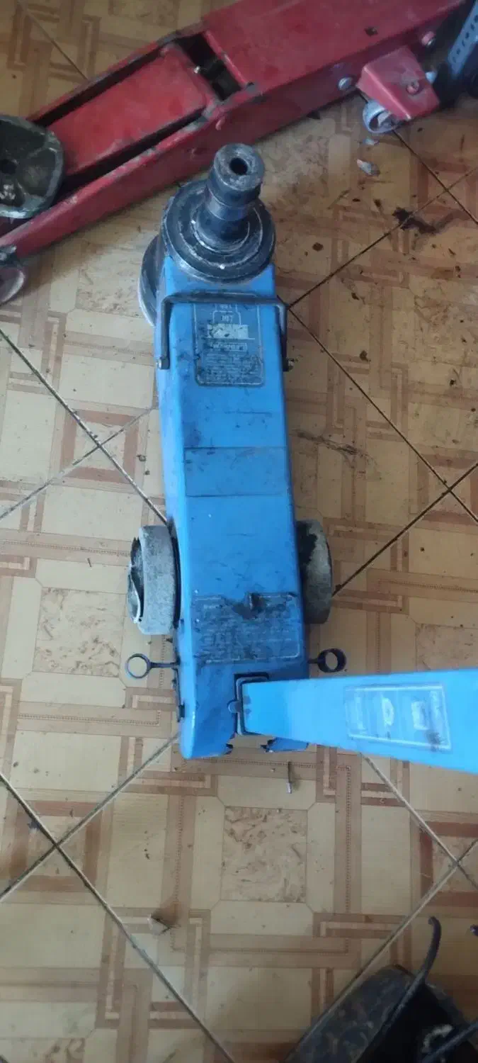 لاستیک درار سنگین و سبک ،بالانس سبک، لنت کوب ی|ماشین‌آلات صنعتی|گیلان غرب, |دیوار