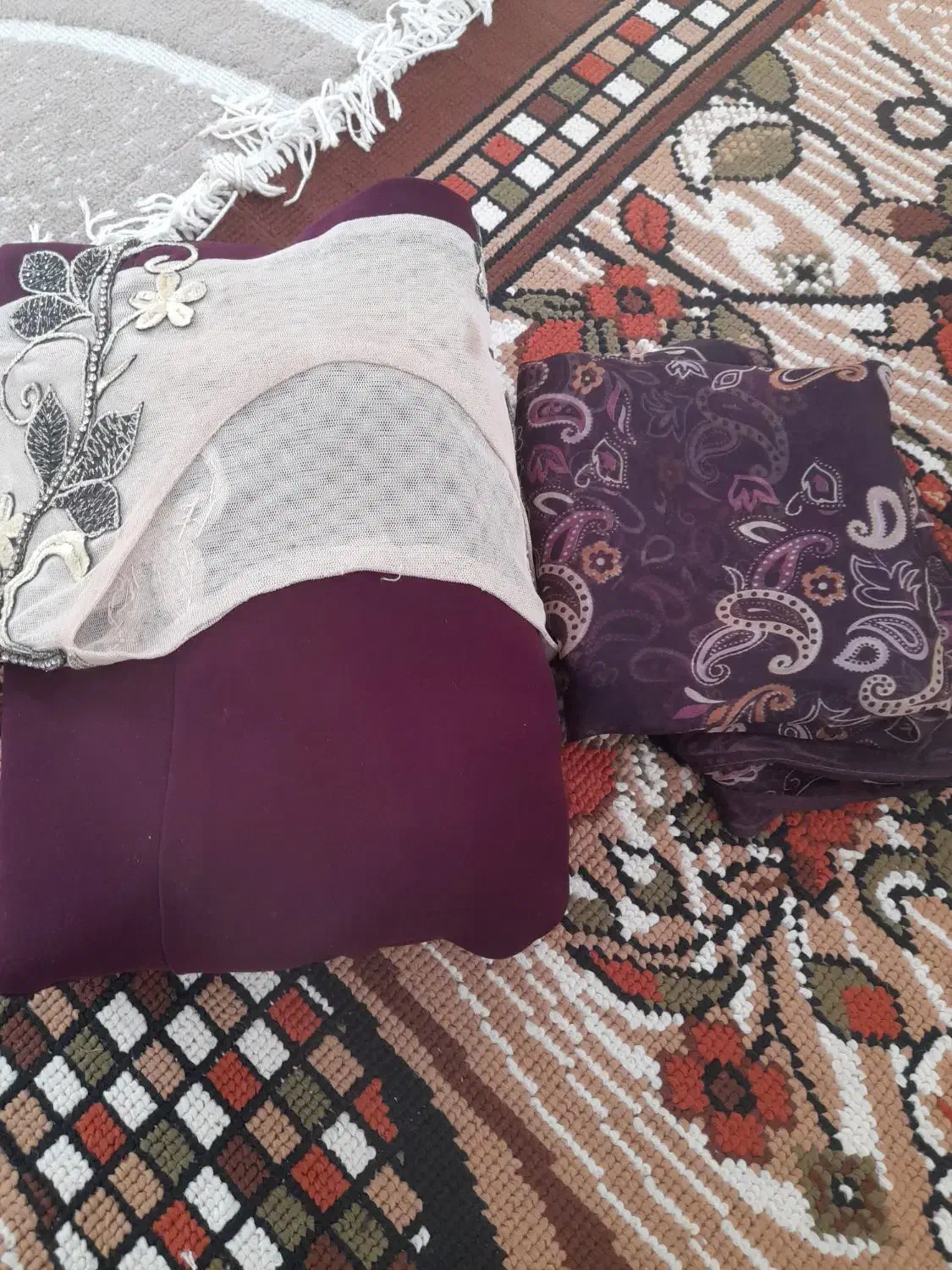 لباس مجلسی|لباس|بروجرد, |دیوار