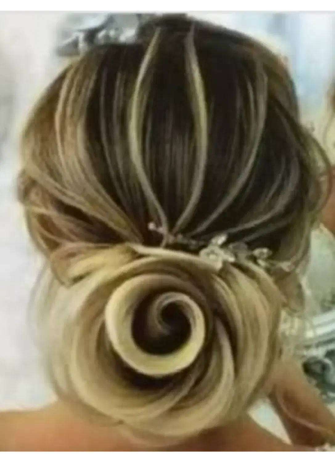 مدل شنیون|خدمات آرایشگری و زیبایی|سنندج, |دیوار