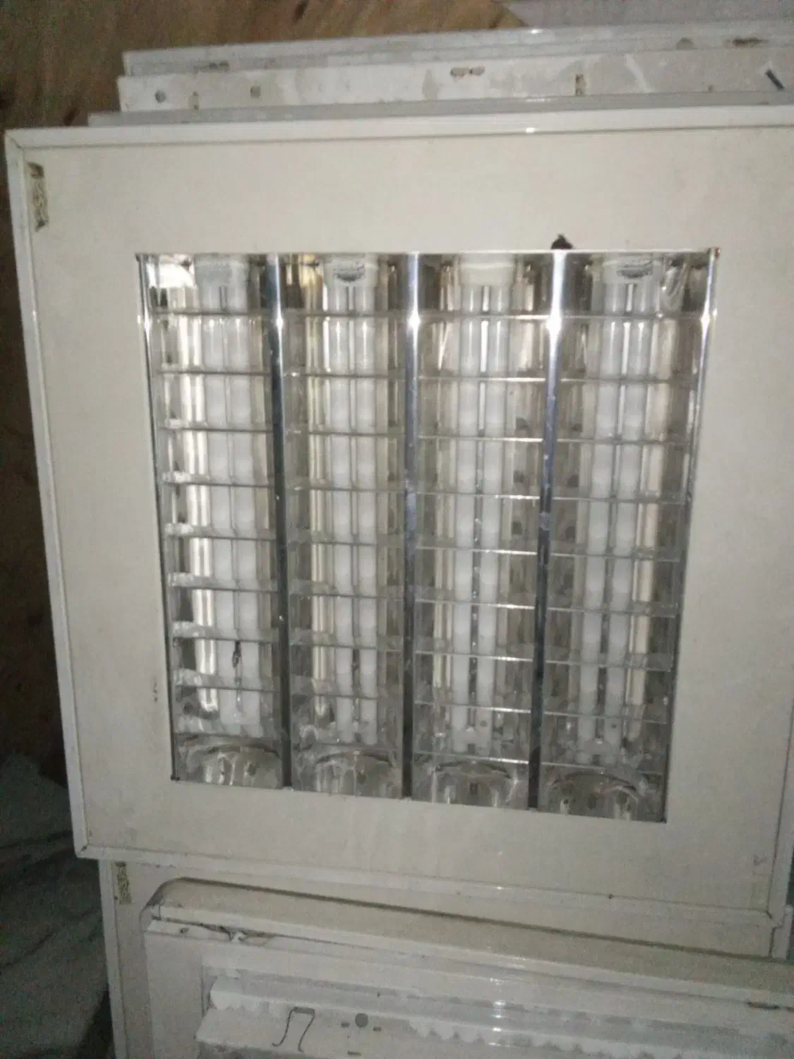 پنلهای مهتابی در حد نو بسیار سالم بدون هیچ خط خشی|لامپ و چراغ|قائمشهر, |دیوار