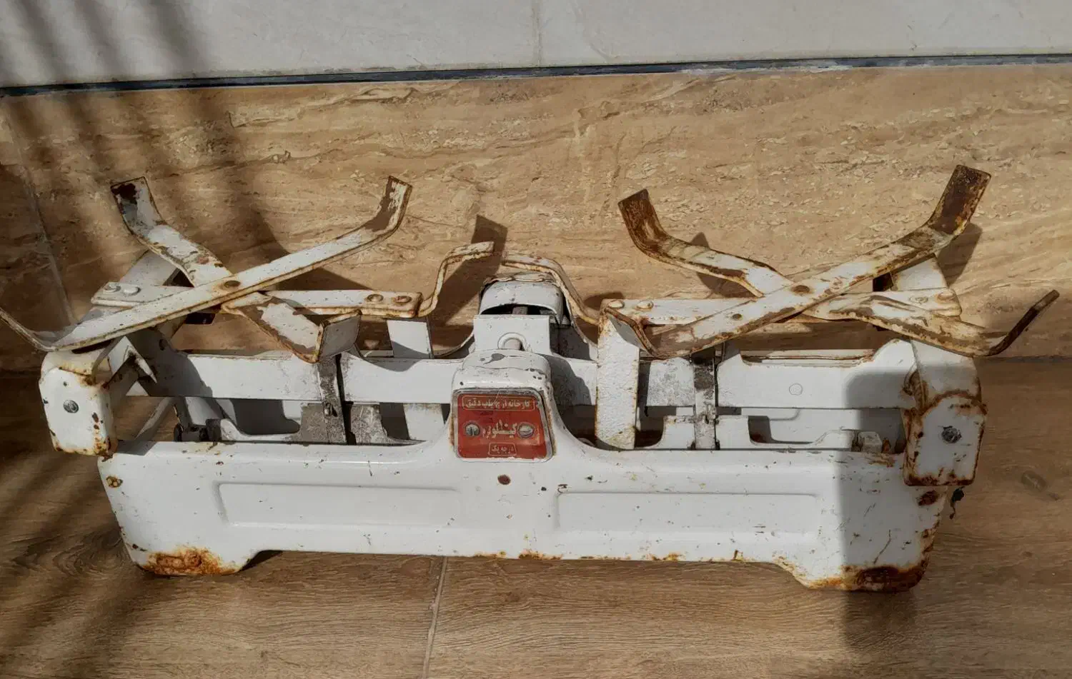 ترازوی سنگی|ابزارآلات|تاکستان, |دیوار